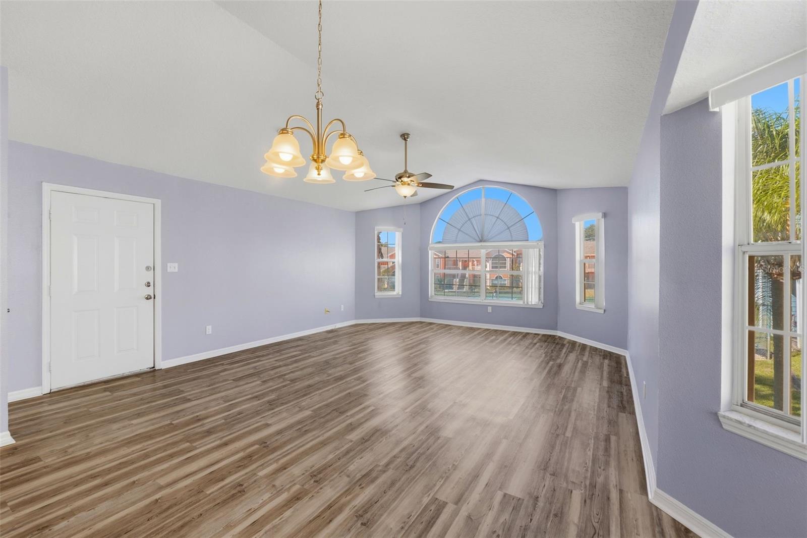 Image 5 of 43 For 8719 Rockingham Terrace C