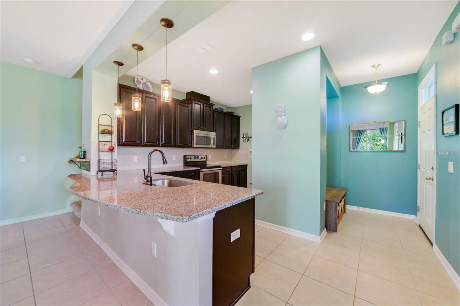 Image 11 of 31 For 13561 Fountainbleau Drive