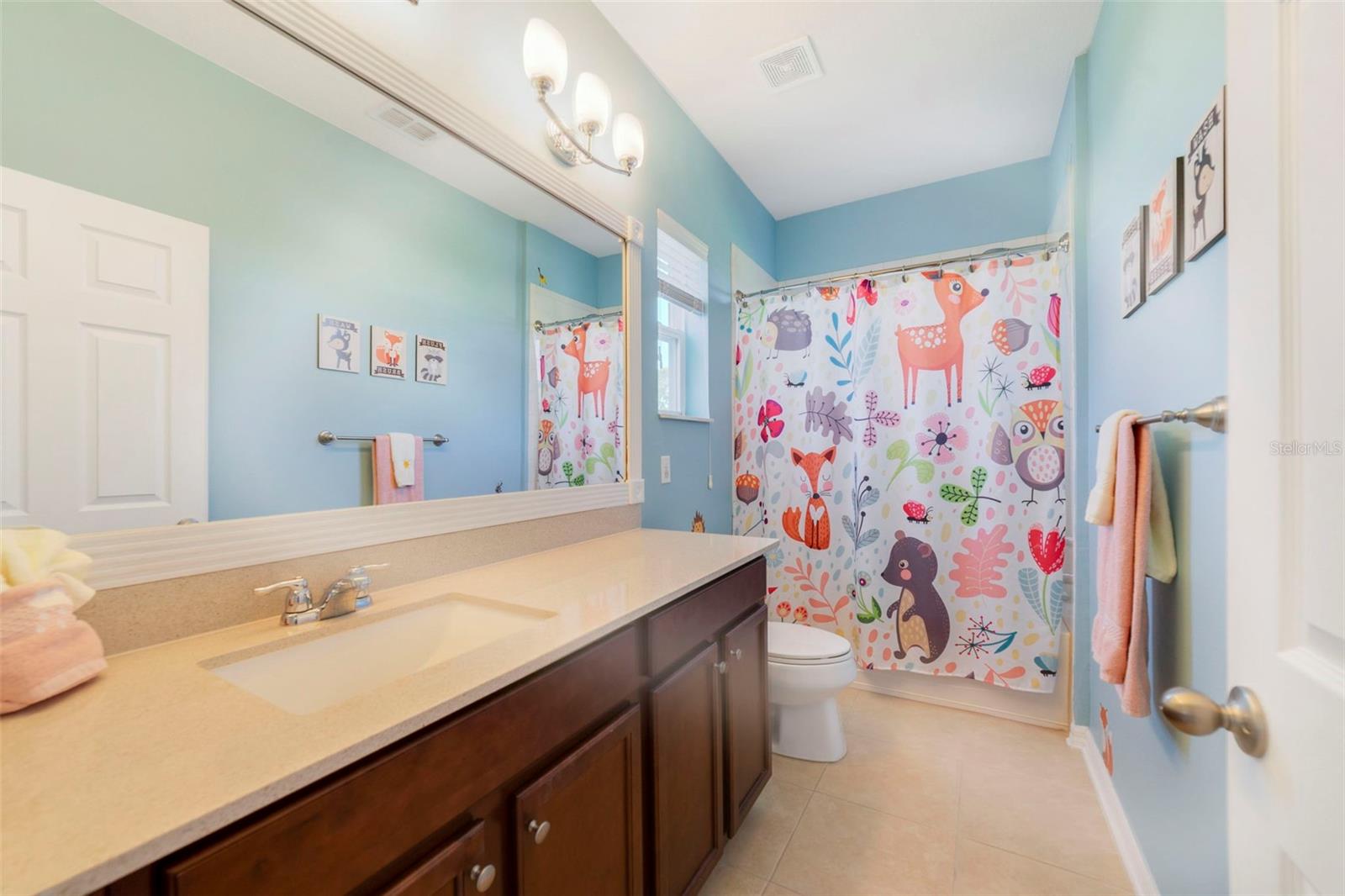 Image 18 of 31 For 13561 Fountainbleau Drive