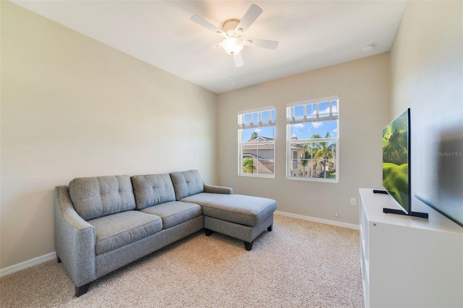 Image 19 of 31 For 13561 Fountainbleau Drive