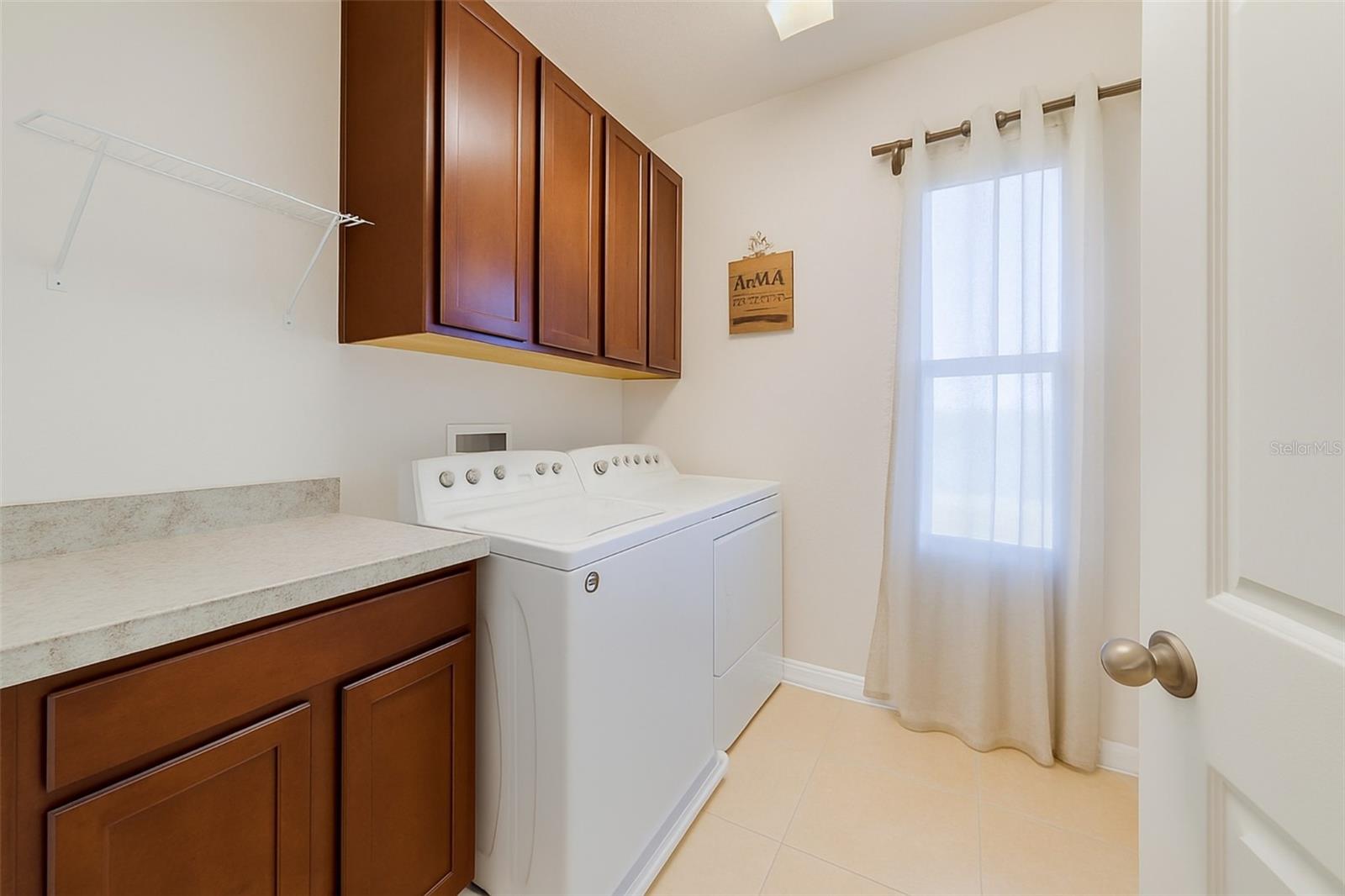 Image 20 of 31 For 13561 Fountainbleau Drive