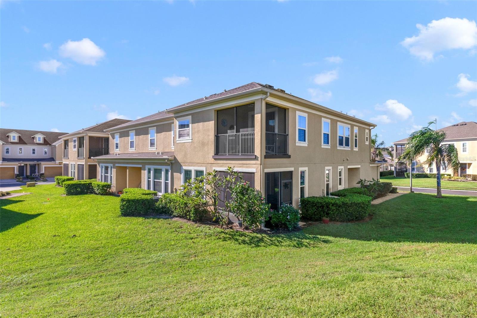 Image 23 of 31 For 13561 Fountainbleau Drive