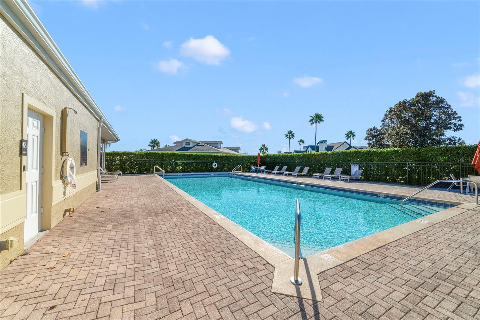 Image 29 of 31 For 13561 Fountainbleau Drive