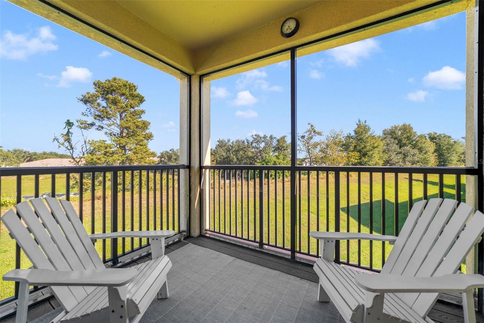 Image 3 of 31 For 13561 Fountainbleau Drive