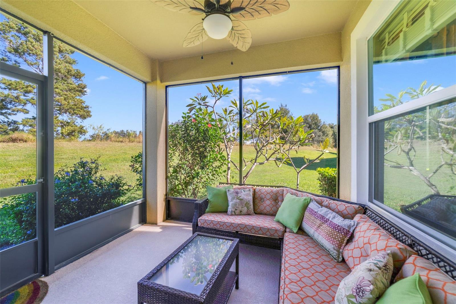 Image 4 of 31 For 13561 Fountainbleau Drive