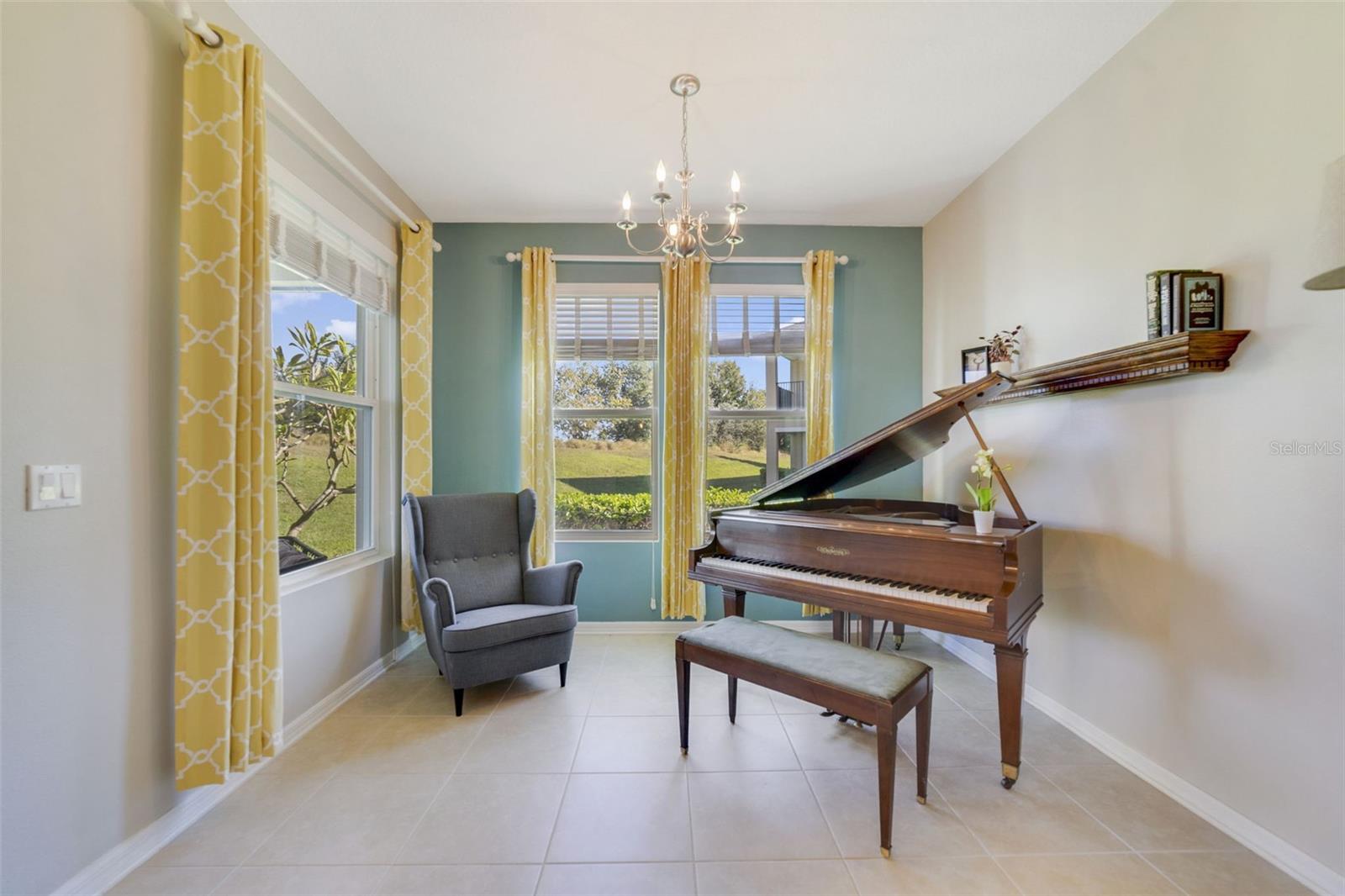 Image 8 of 31 For 13561 Fountainbleau Drive