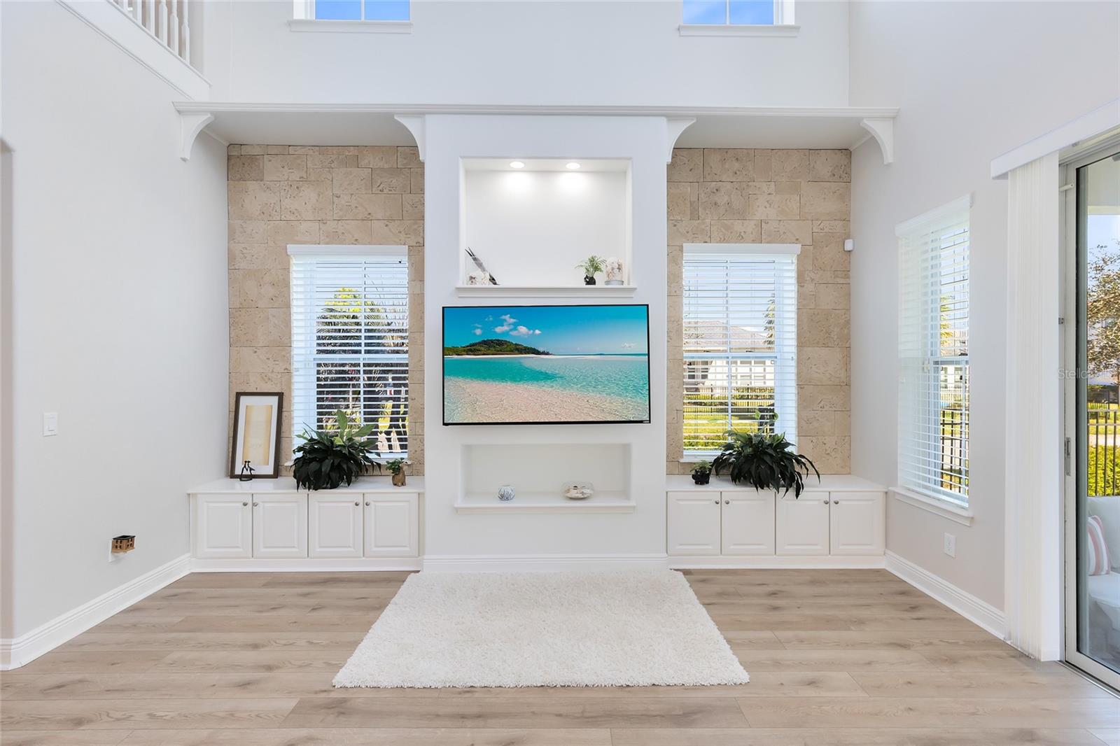 Image 10 of 68 For 13875 Sachs Avenue