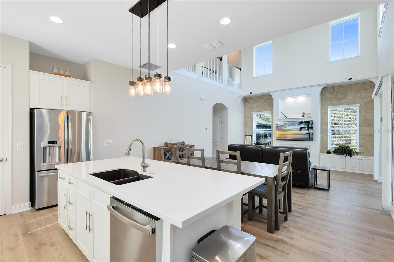 Image 14 of 68 For 13875 Sachs Avenue