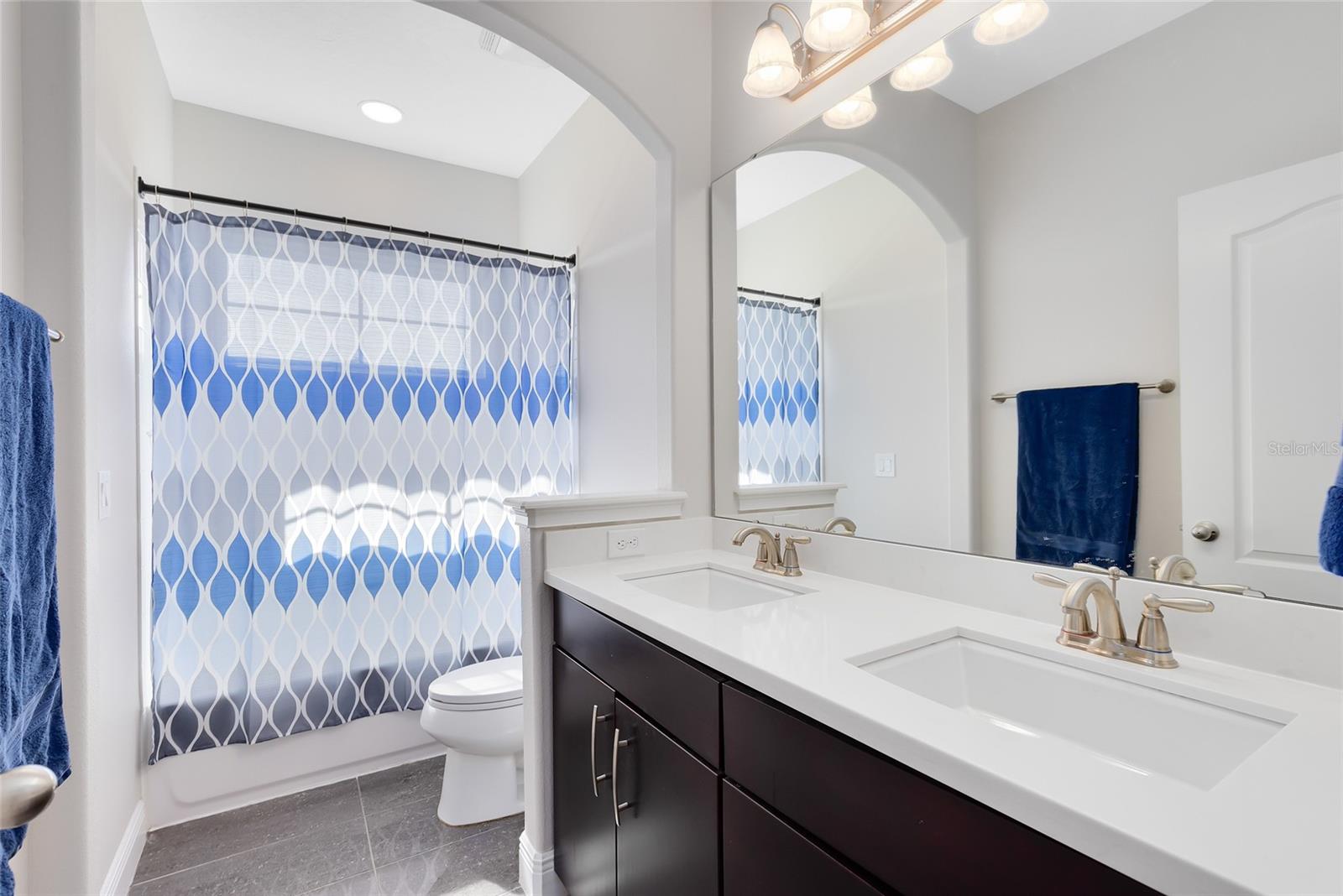 Image 29 of 68 For 13875 Sachs Avenue