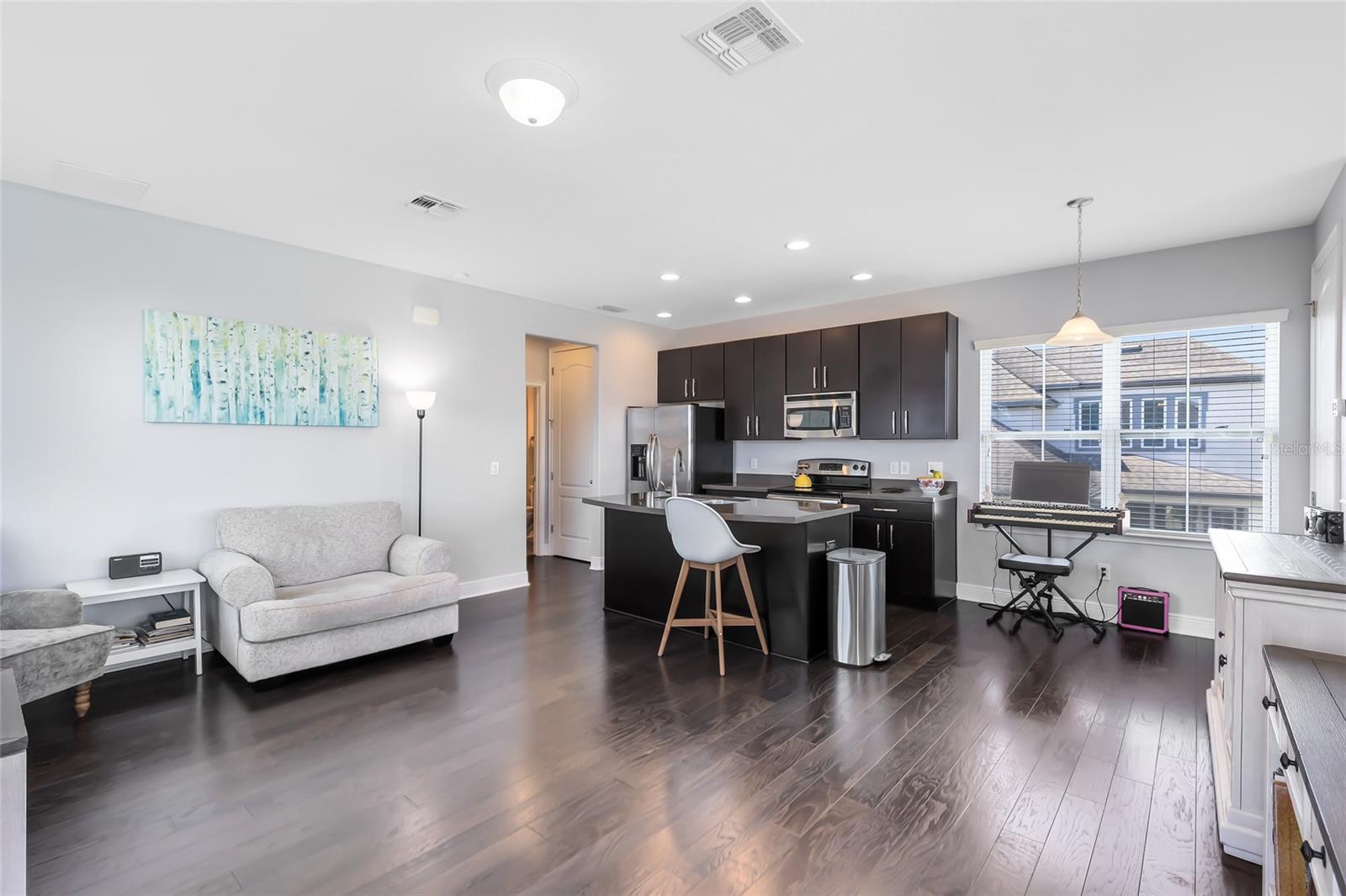 Image 41 of 68 For 13875 Sachs Avenue