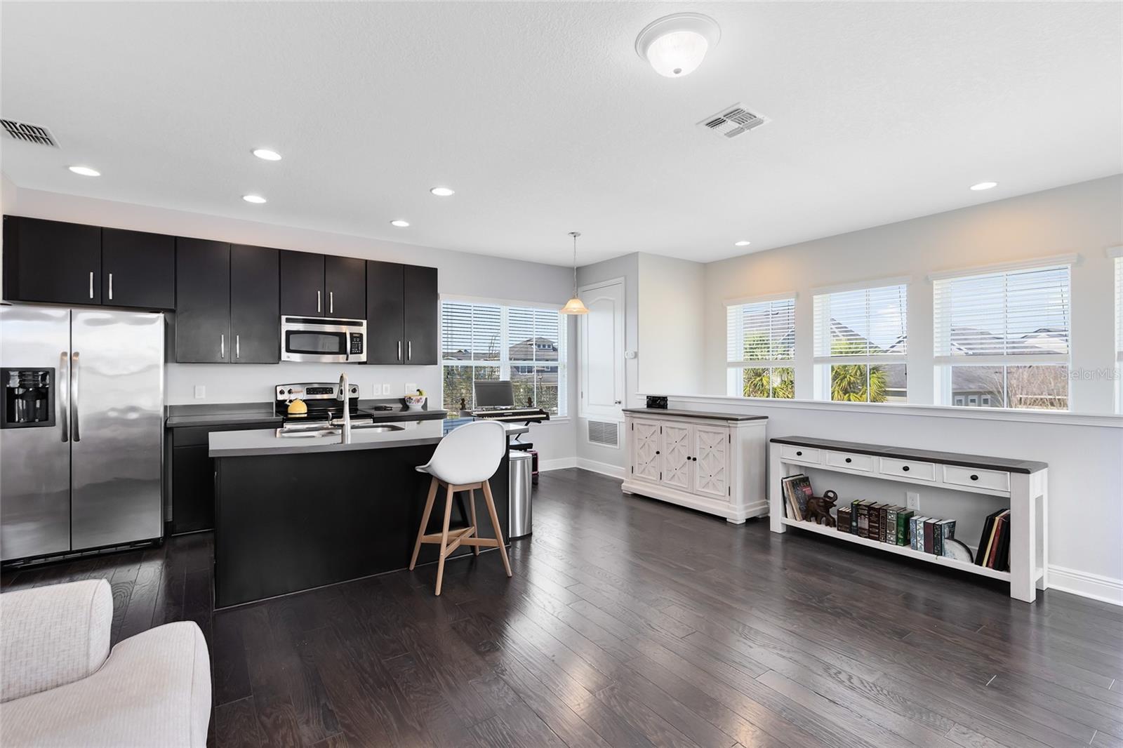 Image 44 of 68 For 13875 Sachs Avenue