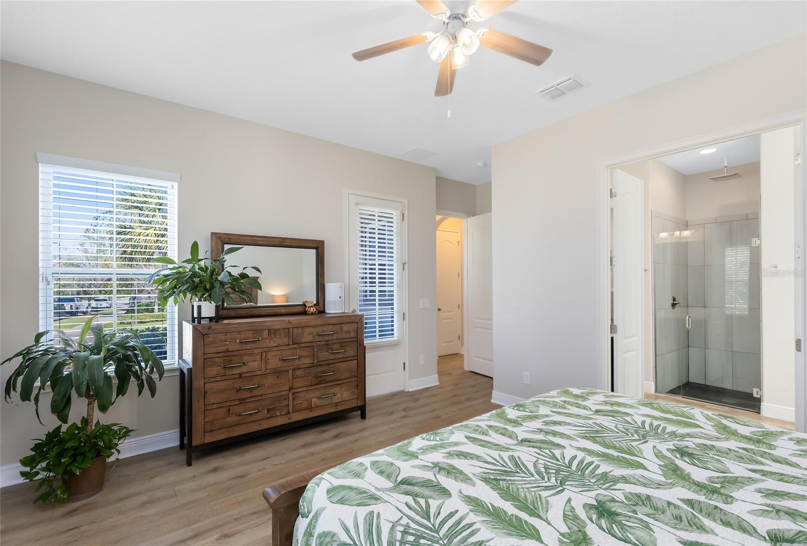 Image 7 of 68 For 13875 Sachs Avenue