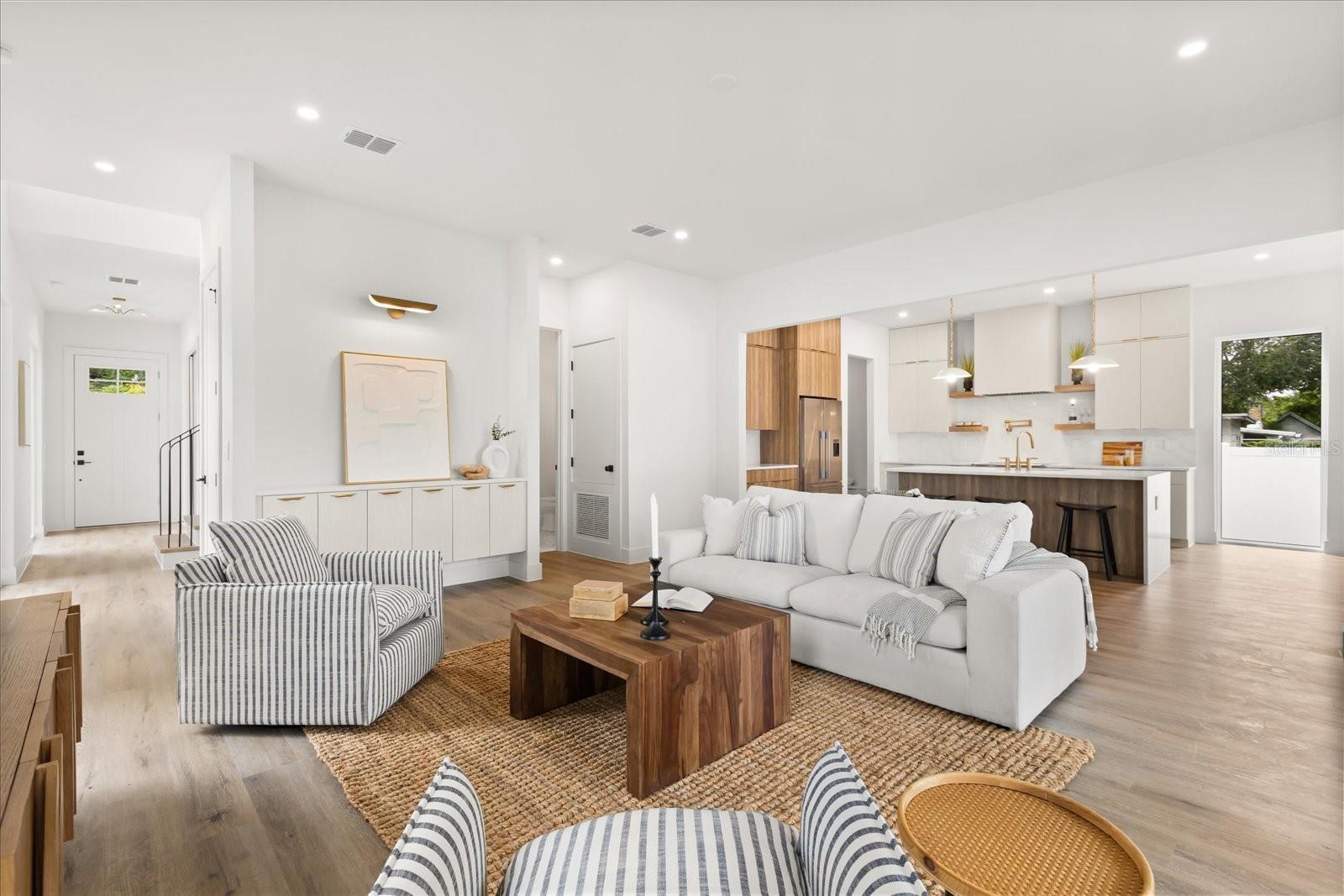 Image 14 of 54 For 2027 Harding Street