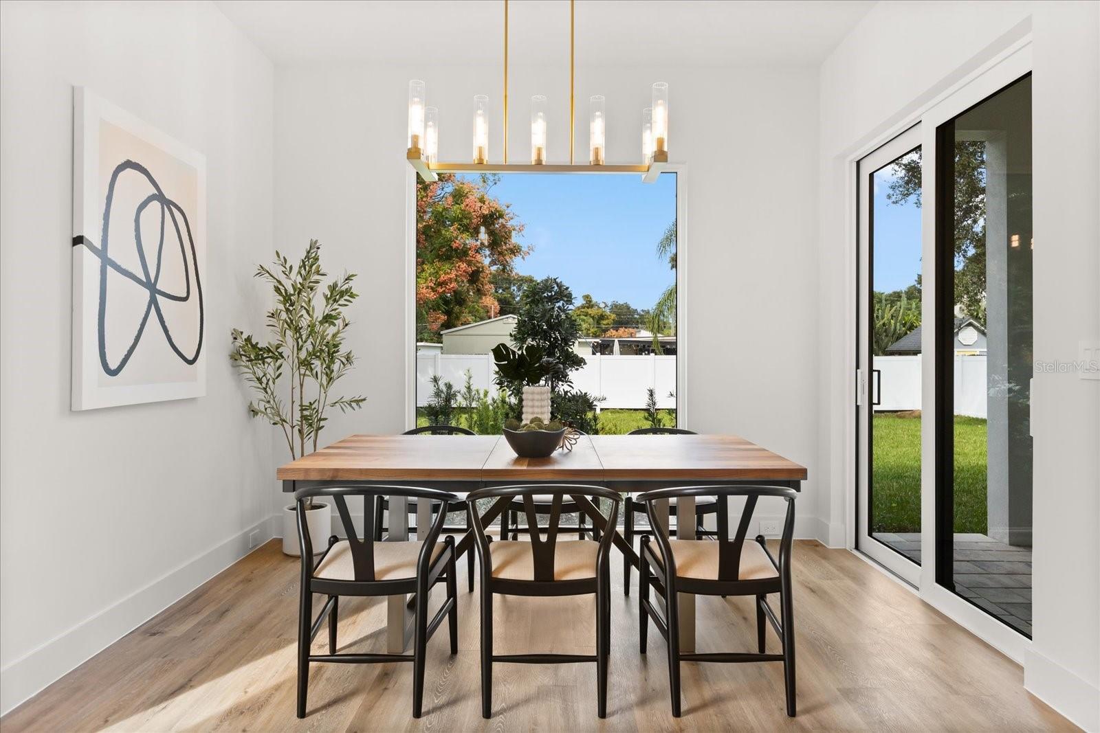 Image 21 of 54 For 2027 Harding Street