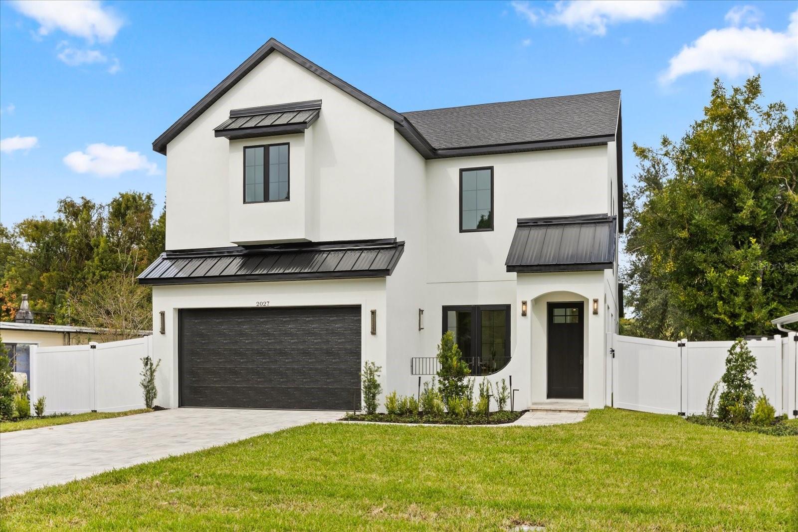 Image 3 of 54 For 2027 Harding Street