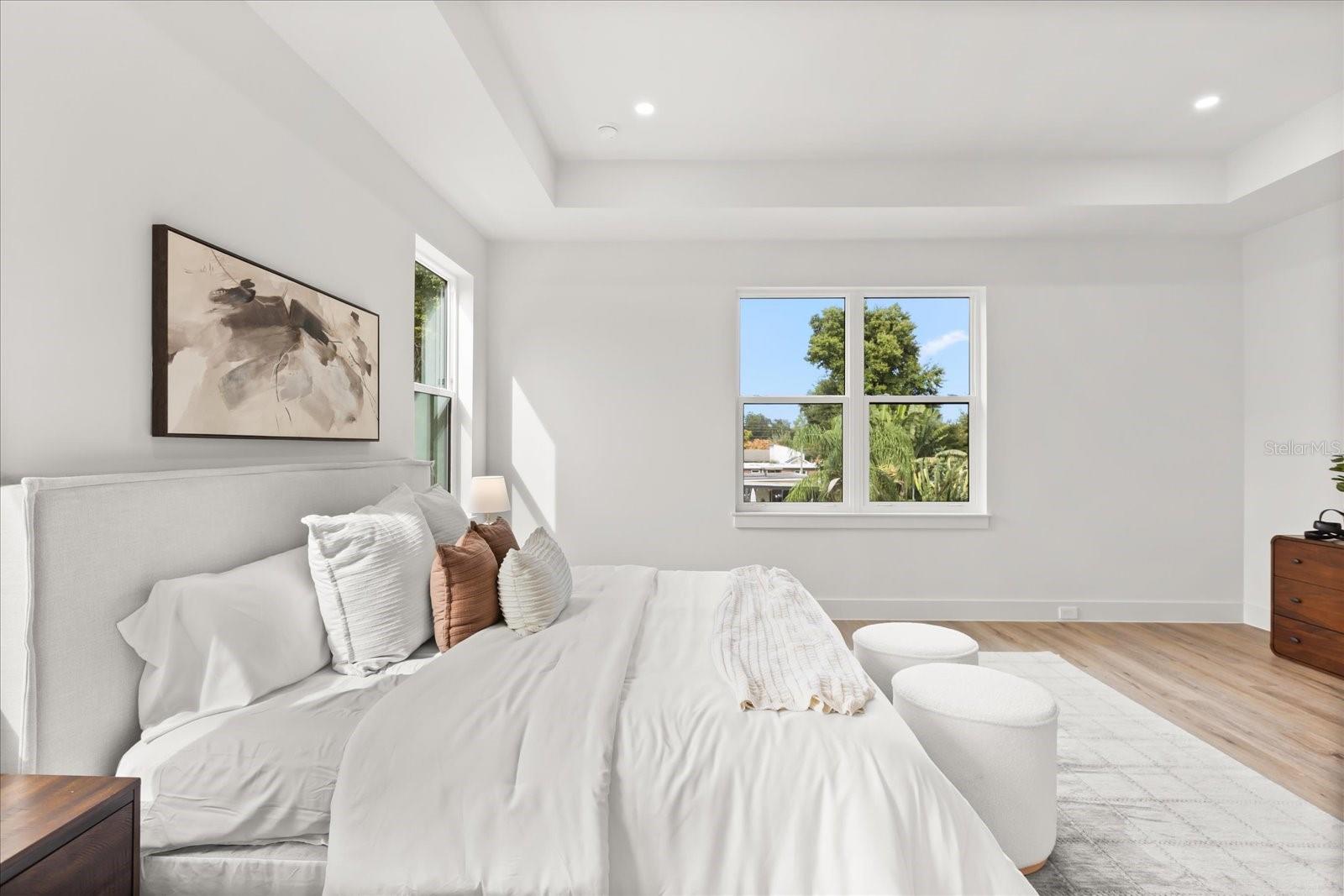 Image 33 of 54 For 2027 Harding Street