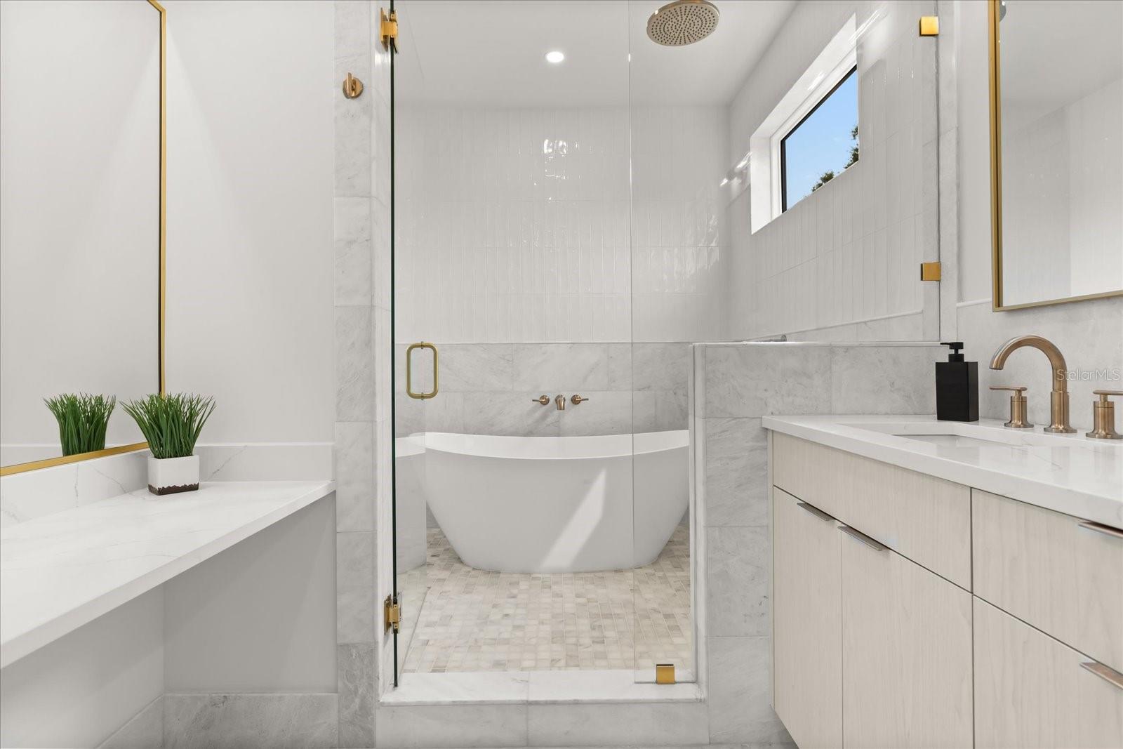 Image 36 of 54 For 2027 Harding Street