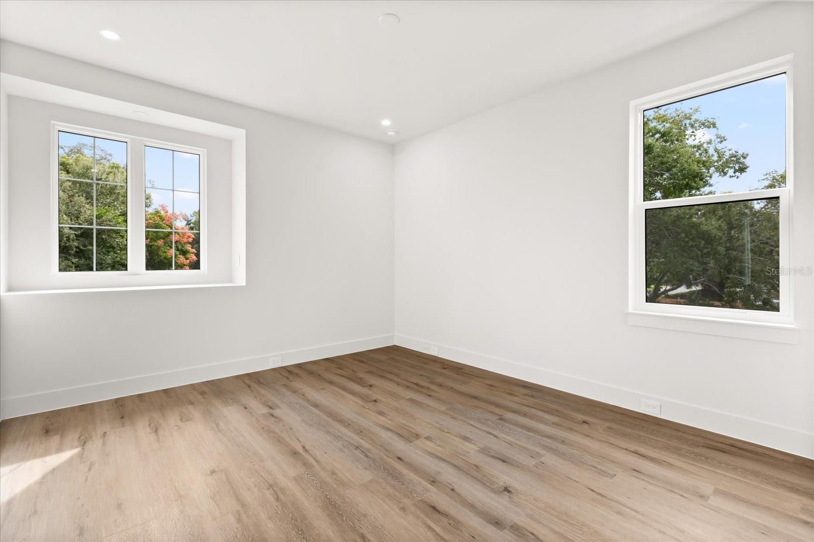 Image 44 of 54 For 2027 Harding Street