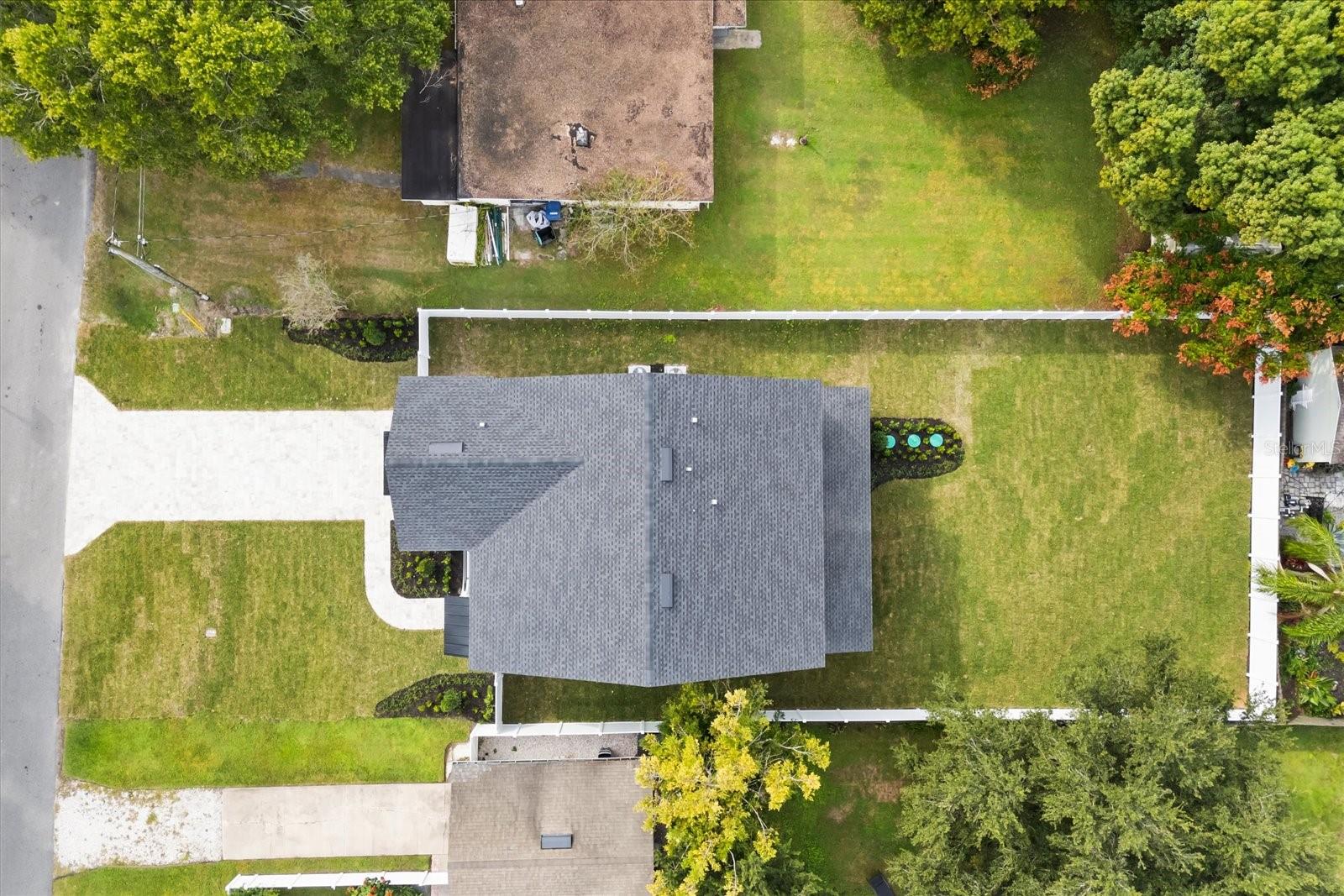 Image 53 of 54 For 2027 Harding Street