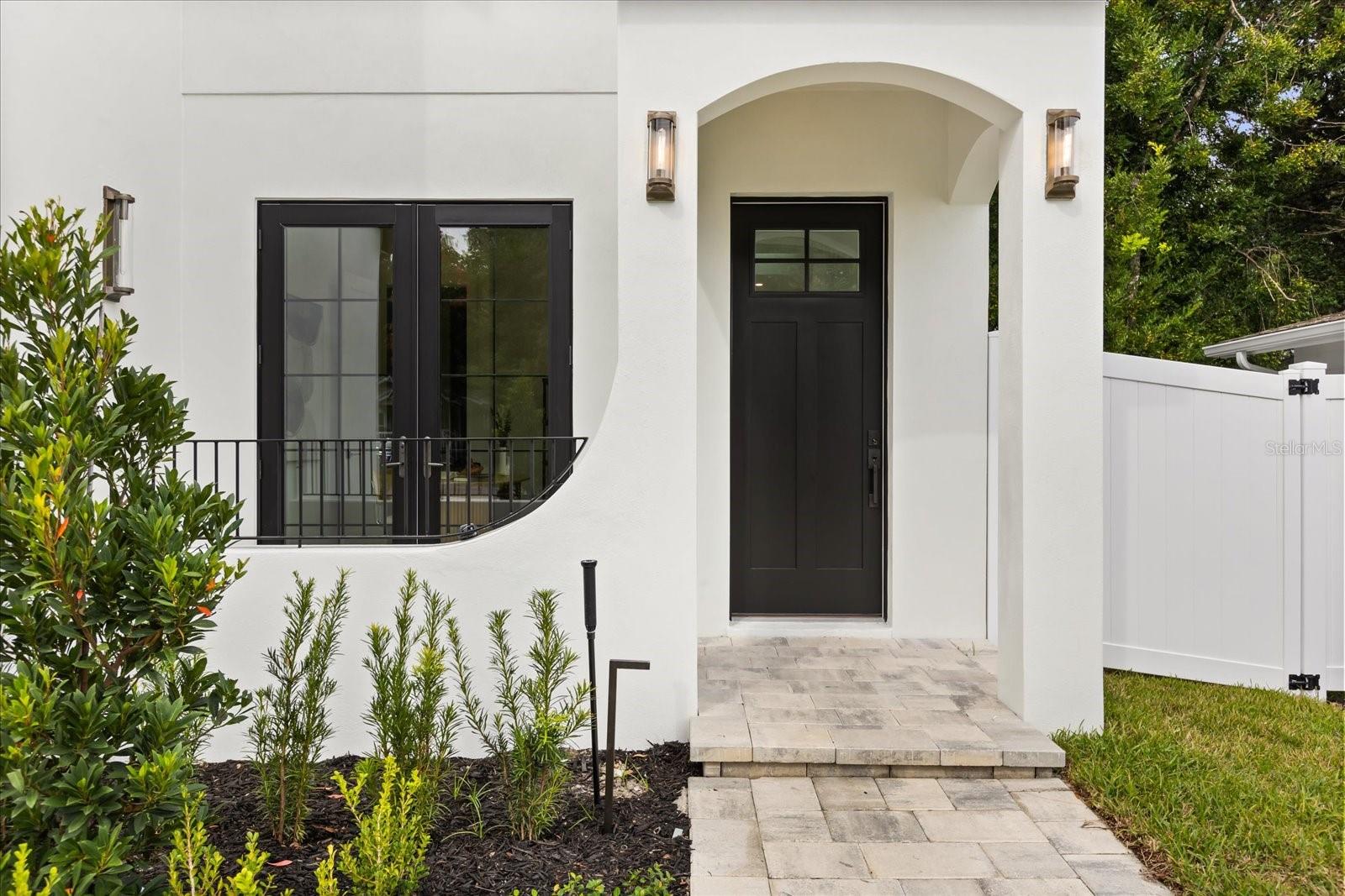 Image 6 of 54 For 2027 Harding Street