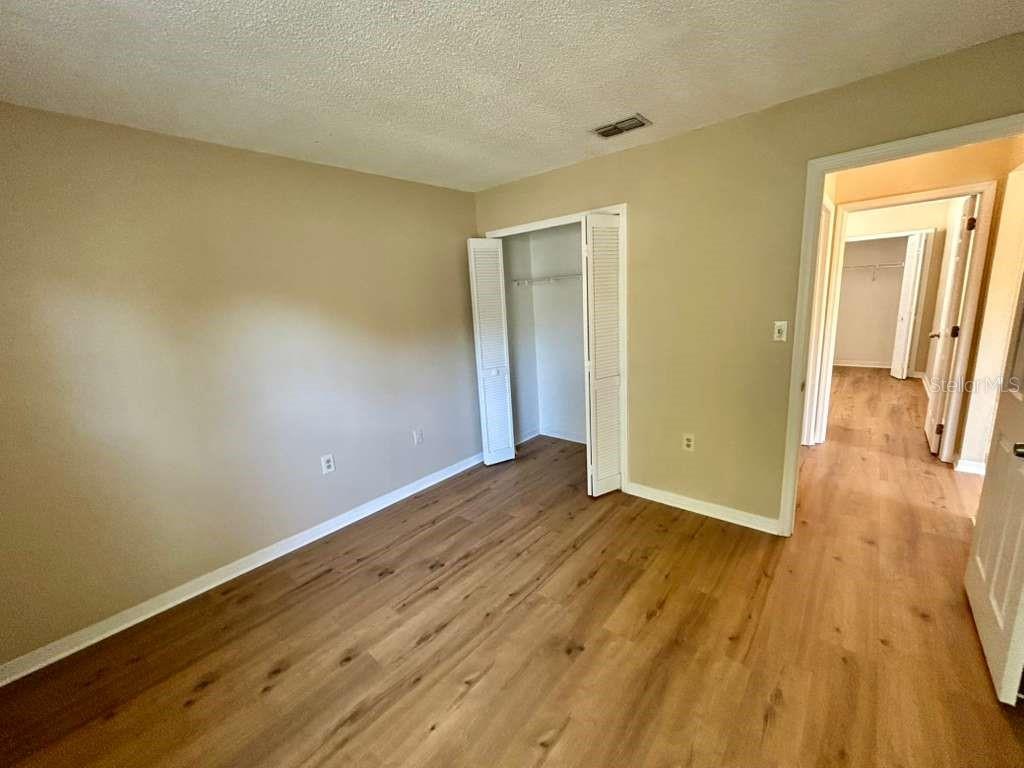 Image 10 of 19 For 1033 Catfish Creek Court