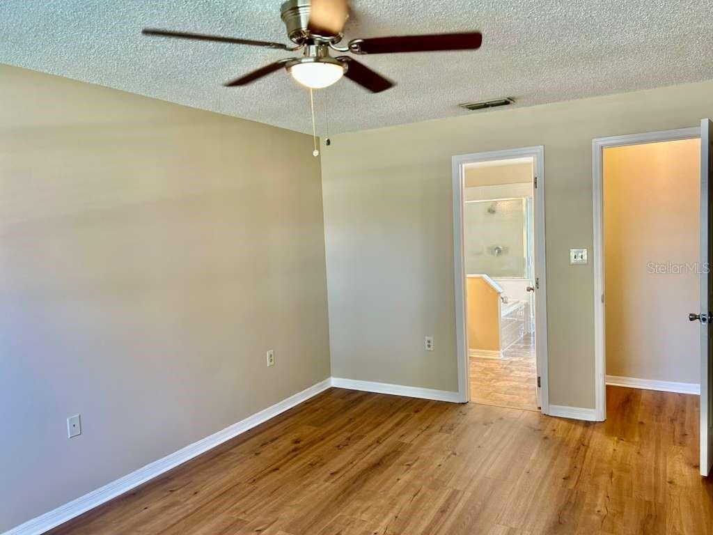 Image 15 of 19 For 1033 Catfish Creek Court