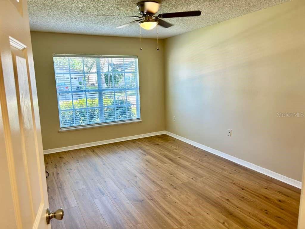 Image 16 of 19 For 1033 Catfish Creek Court