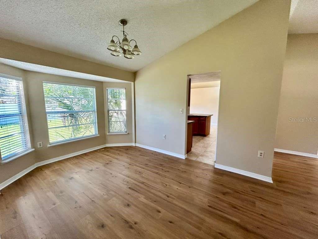 Image 4 of 19 For 1033 Catfish Creek Court