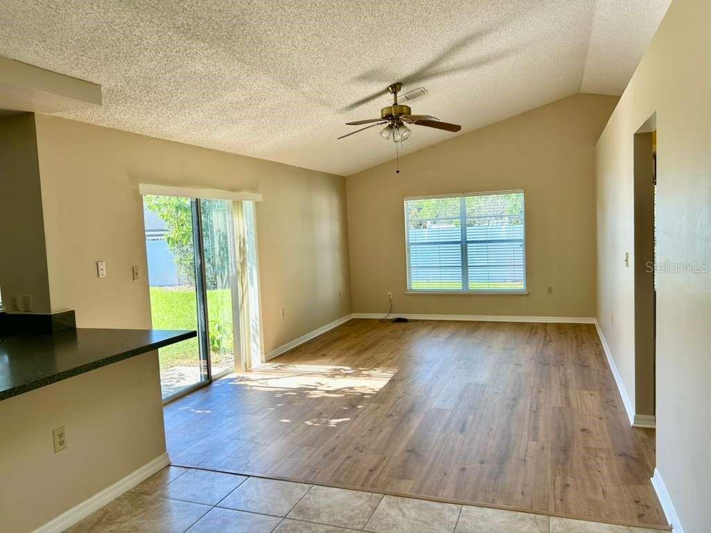 Image 7 of 19 For 1033 Catfish Creek Court