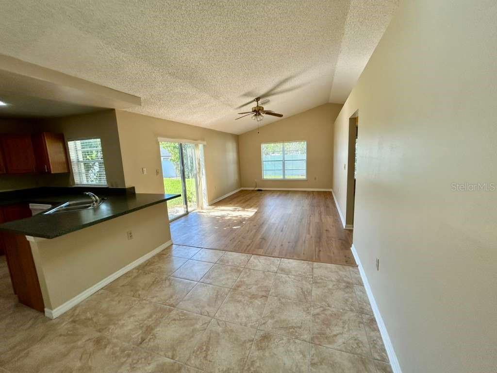 Image 9 of 19 For 1033 Catfish Creek Court