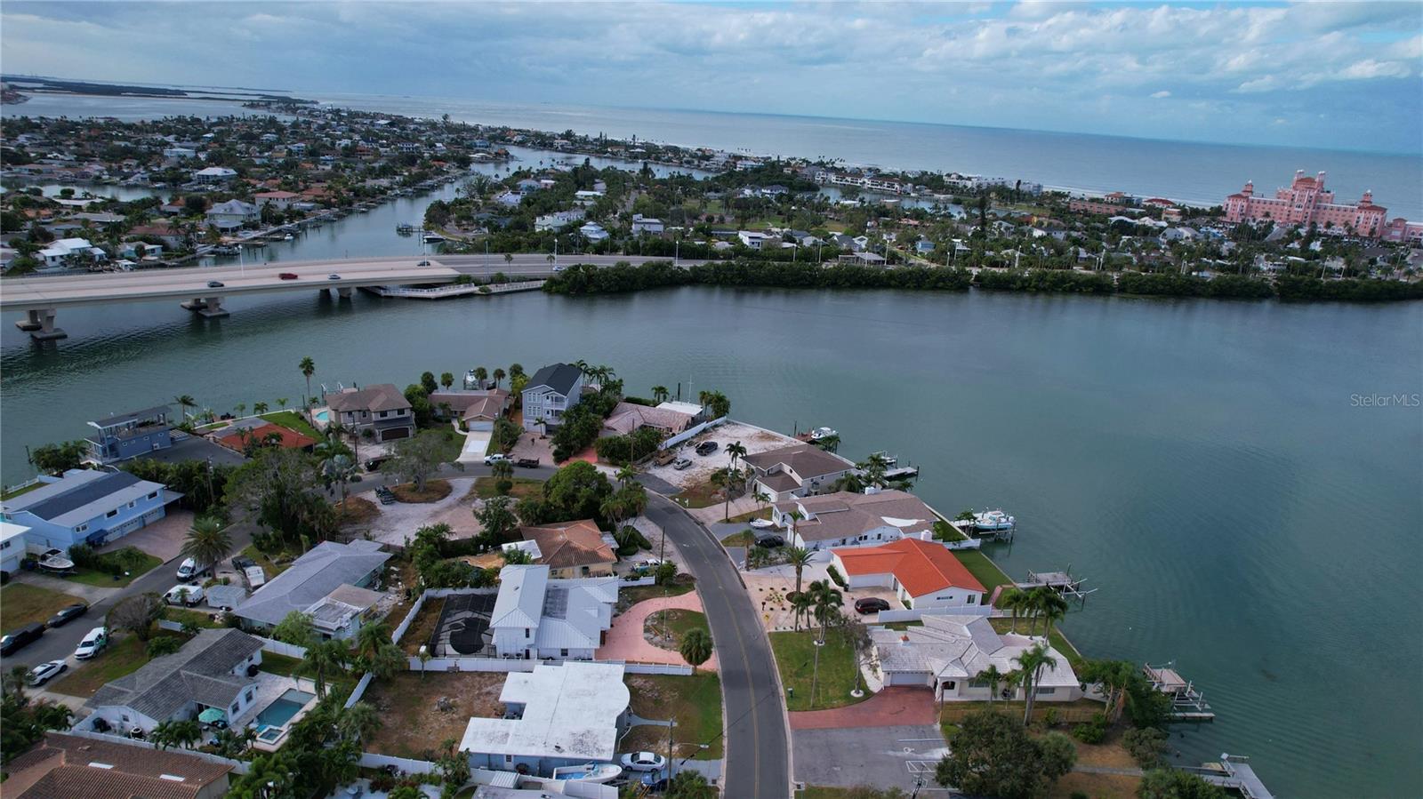 Image 11 of 18 For 3615 Belle Vista Drive E