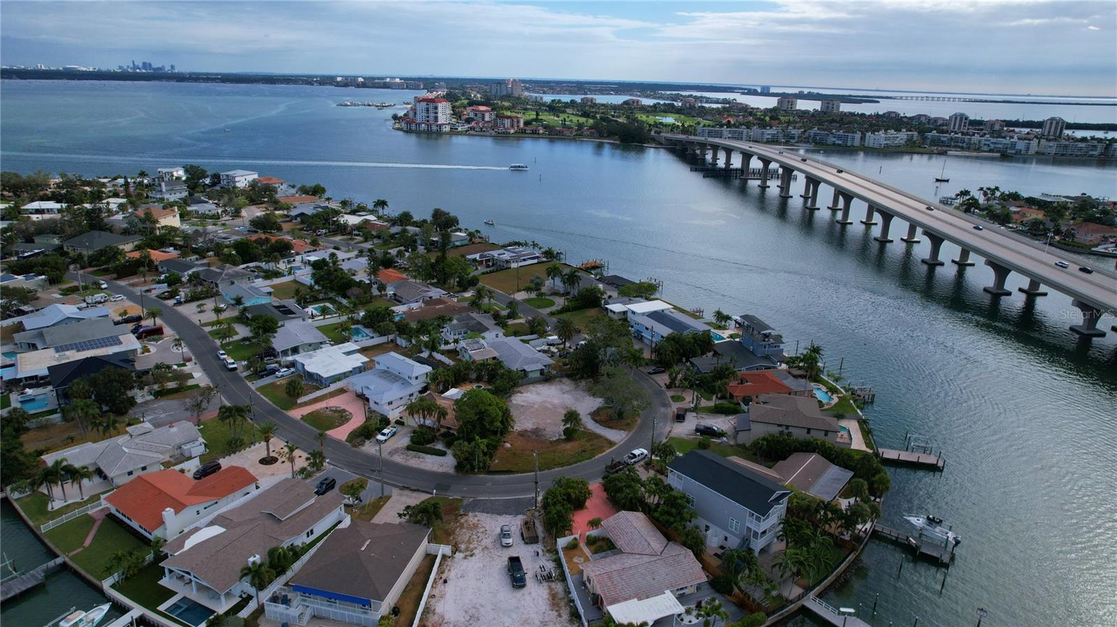 Image 13 of 18 For 3615 Belle Vista Drive E