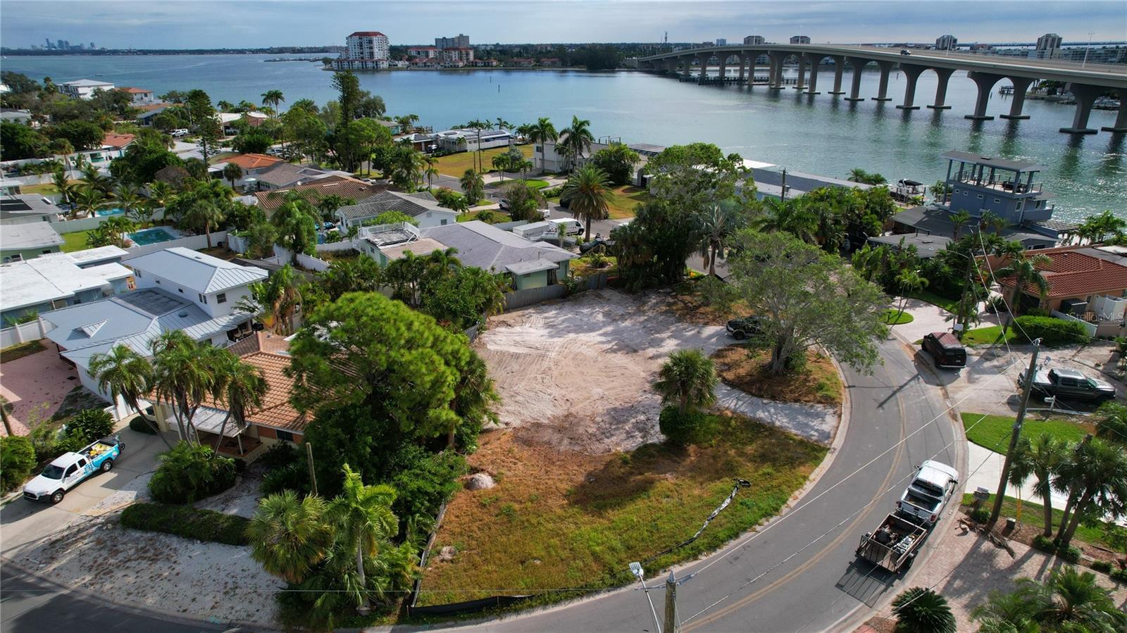 Image 3 of 18 For 3615 Belle Vista Drive E