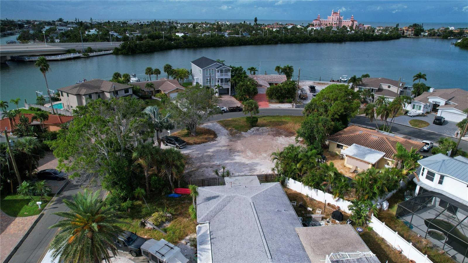 Image 6 of 18 For 3615 Belle Vista Drive E