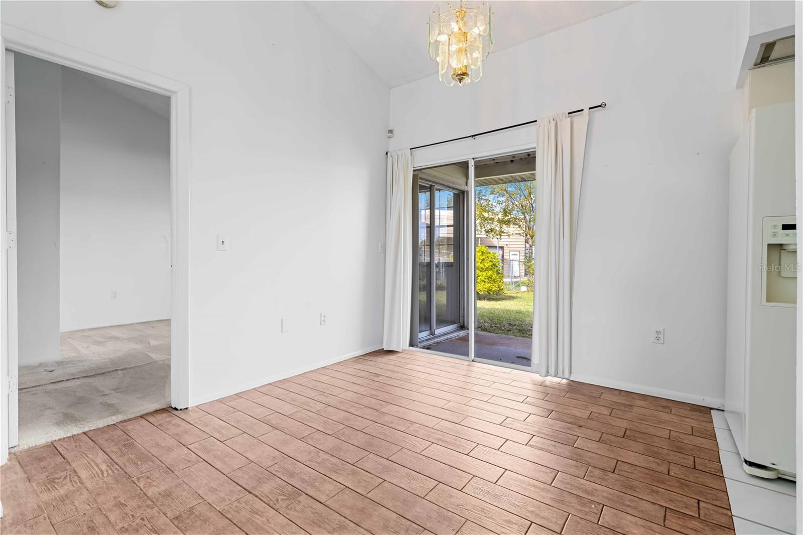 Image 17 of 34 For 3728 Malory Court