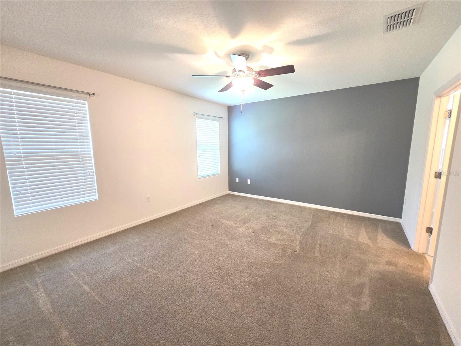 Image 16 of 28 For 206 Wood Hollow Road