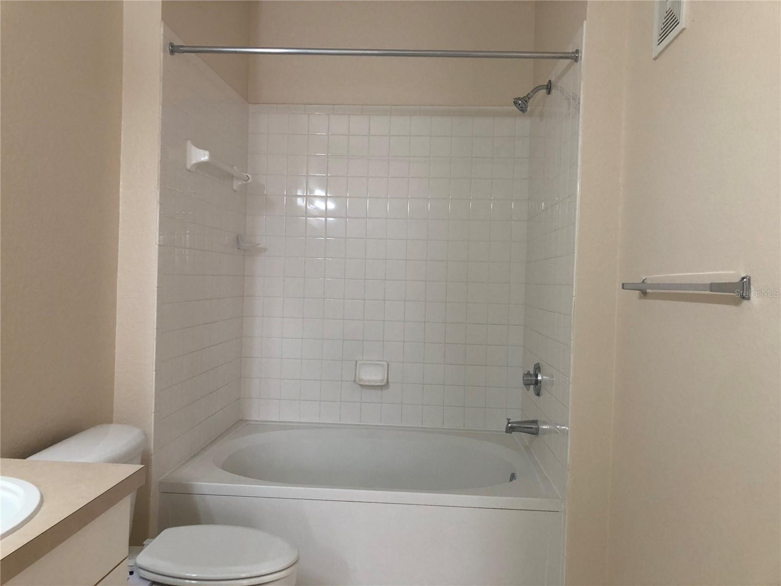 Image 12 of 58 For 3583 Conroy Road 1131