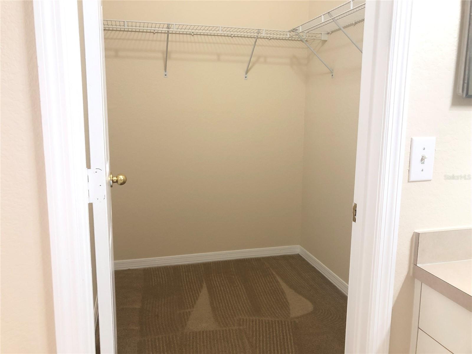 Image 13 of 58 For 3583 Conroy Road 1131