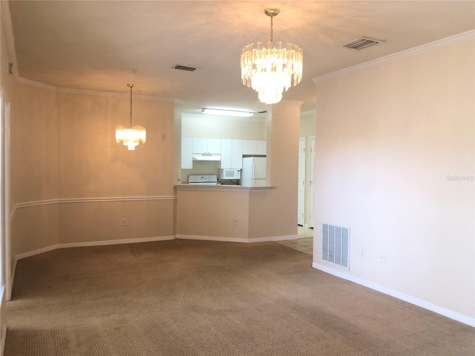 Image 16 of 58 For 3583 Conroy Road 1131