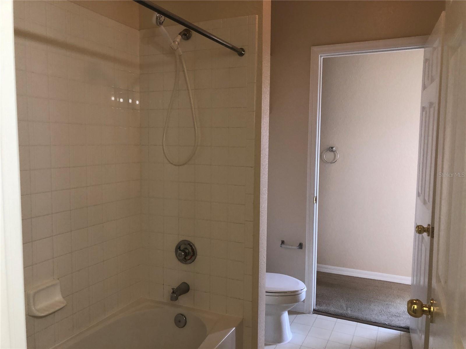 Image 21 of 58 For 3583 Conroy Road 1131