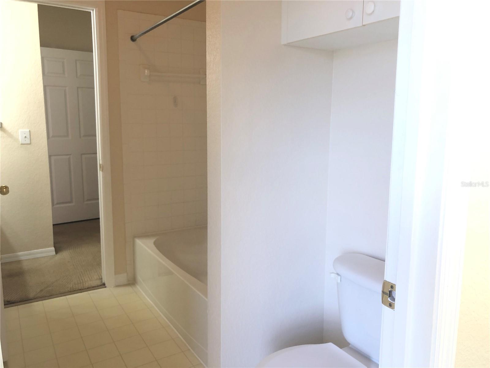 Image 24 of 58 For 3583 Conroy Road 1131