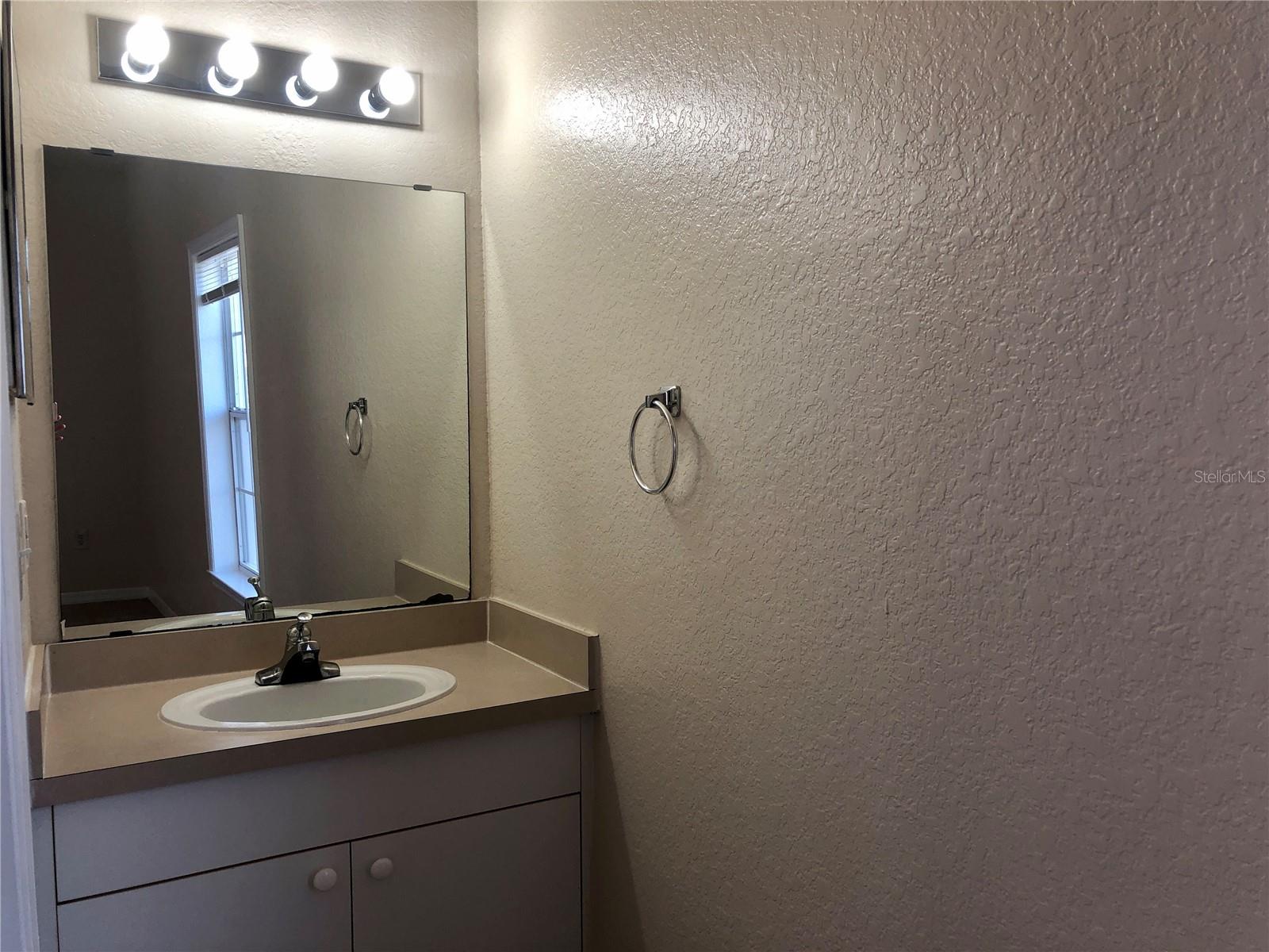 Image 25 of 58 For 3583 Conroy Road 1131