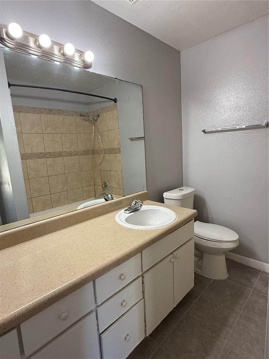 Image 13 of 29 For 425 Wymore Road 103