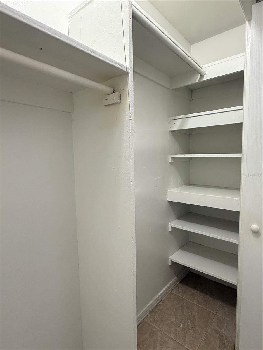 Image 17 of 29 For 425 Wymore Road 103