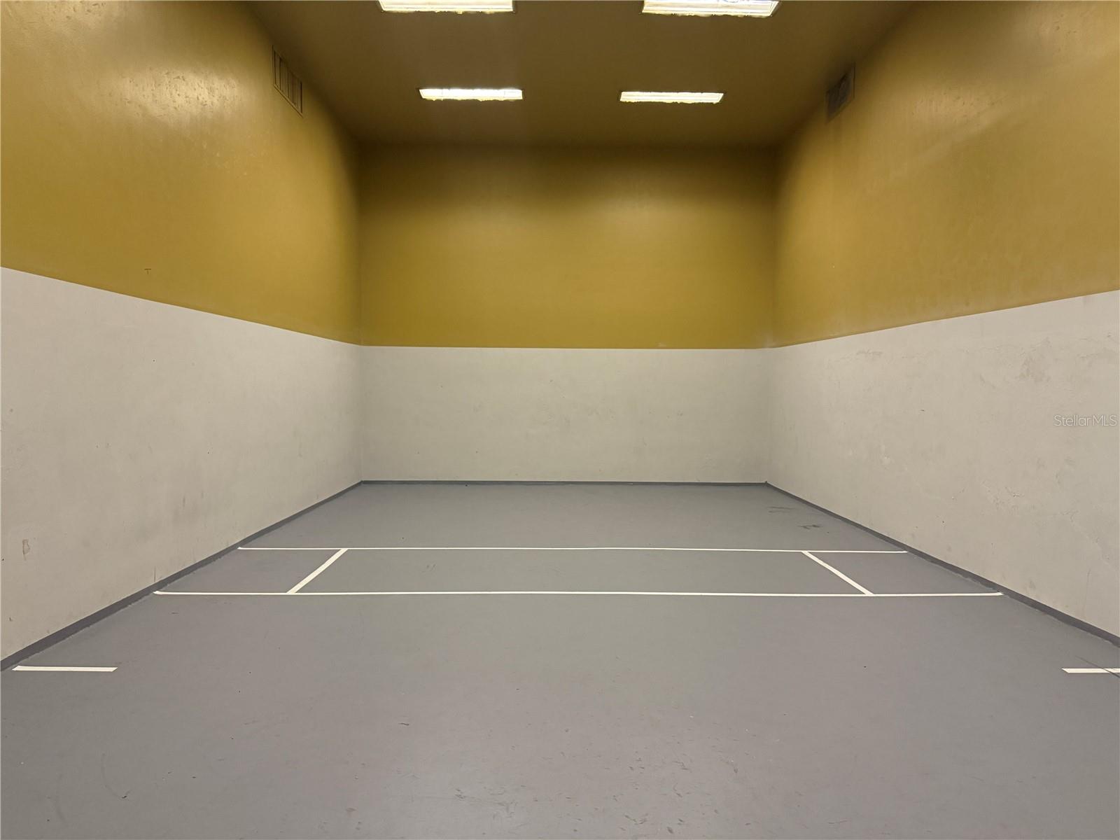 Image 23 of 29 For 425 Wymore Road 103