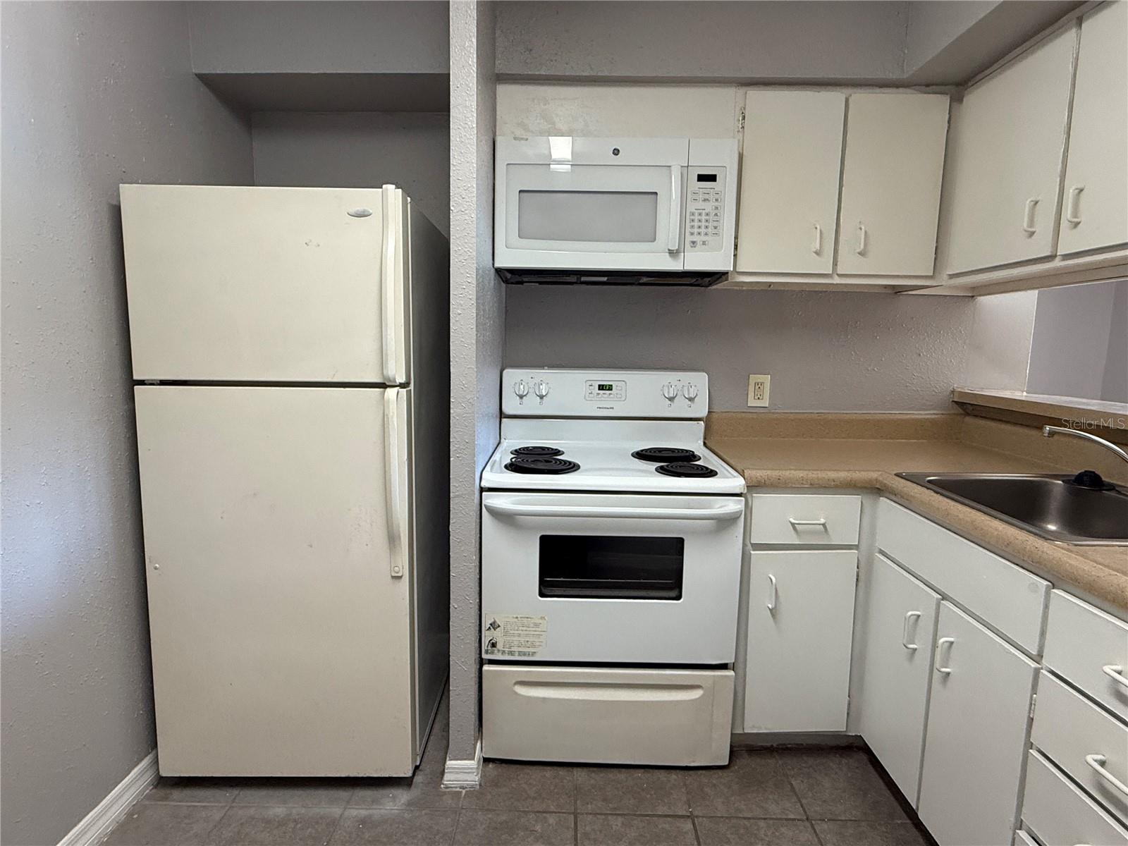 Image 9 of 29 For 425 Wymore Road 103