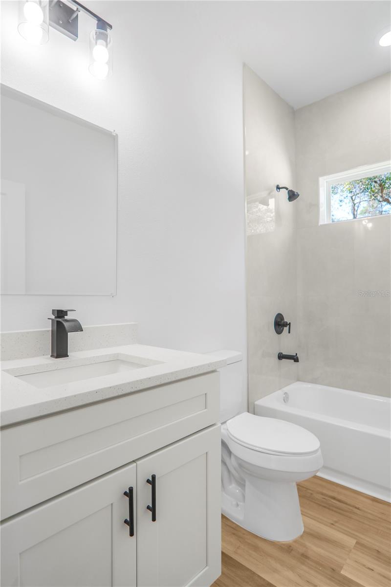 Image 17 of 44 For 2913 162nd Street Road