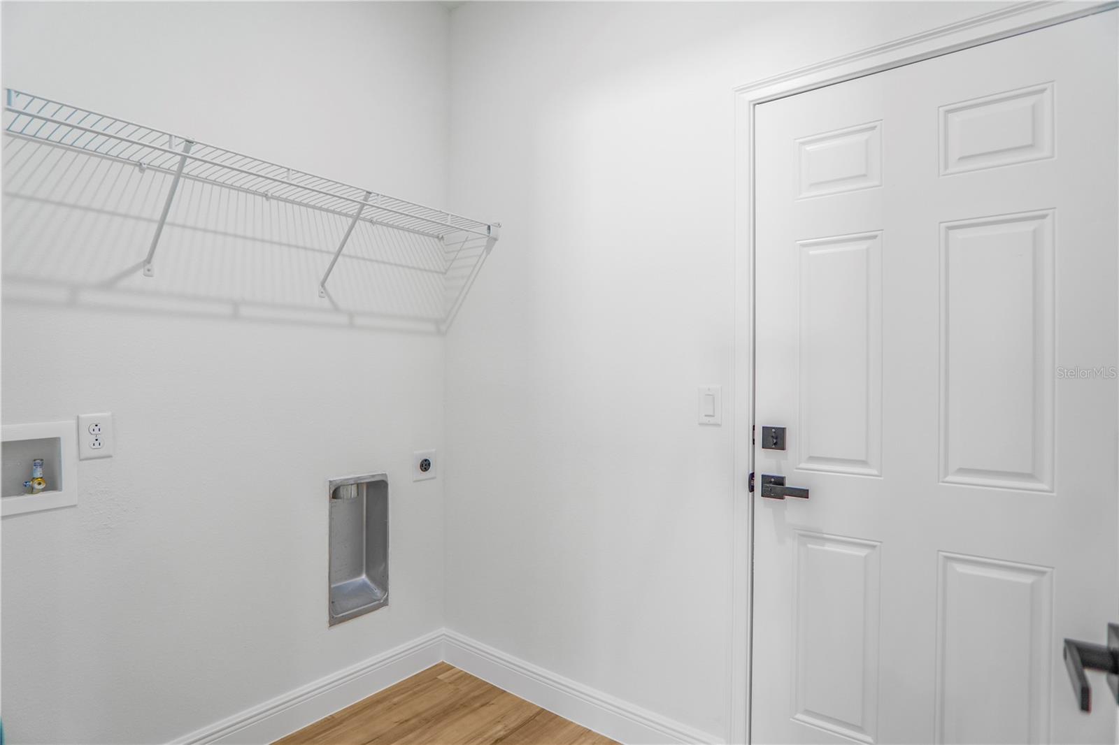 Image 31 of 44 For 2913 162nd Street Road