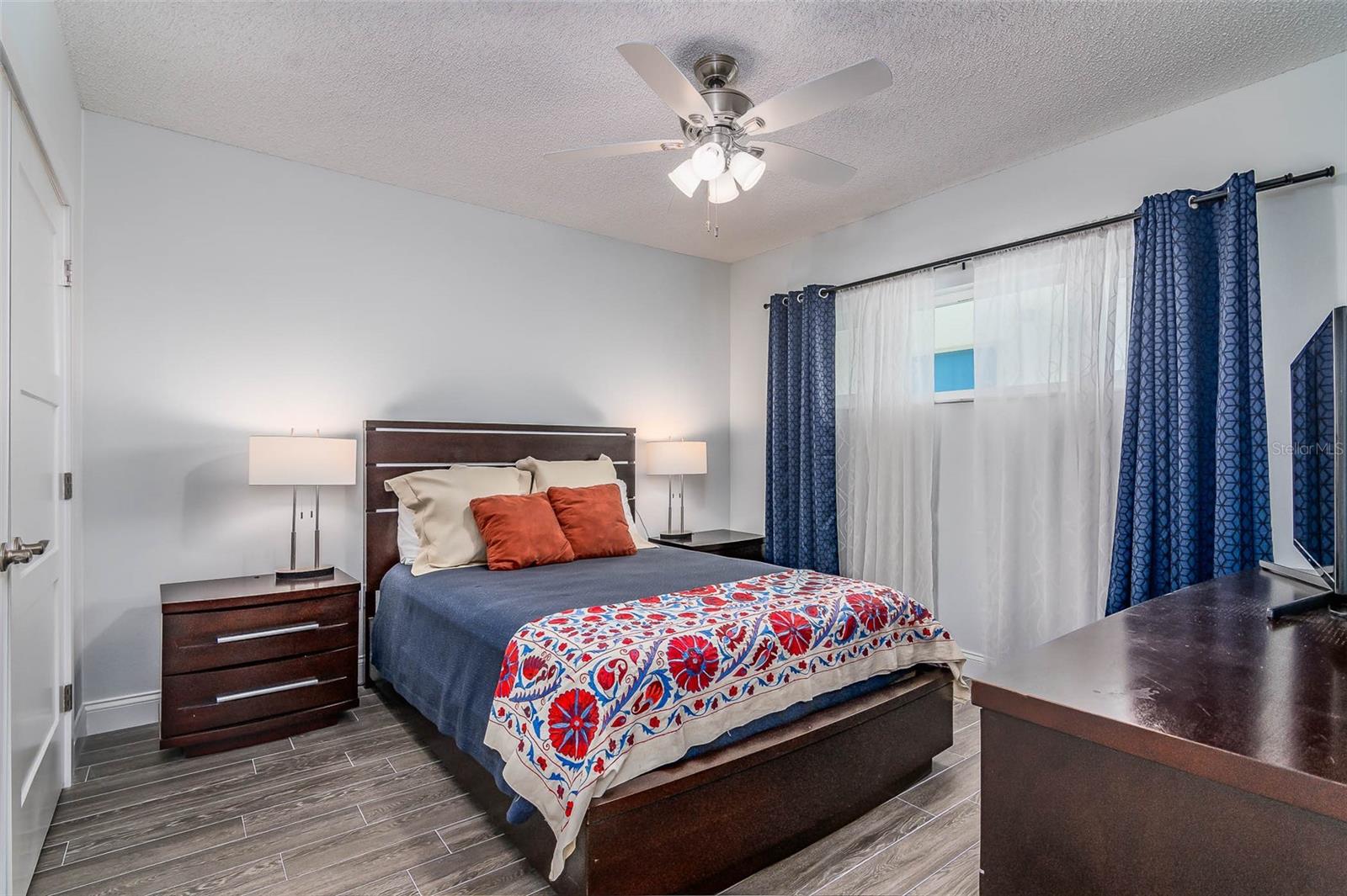 Image 25 of 46 For 1208 River Drive 401