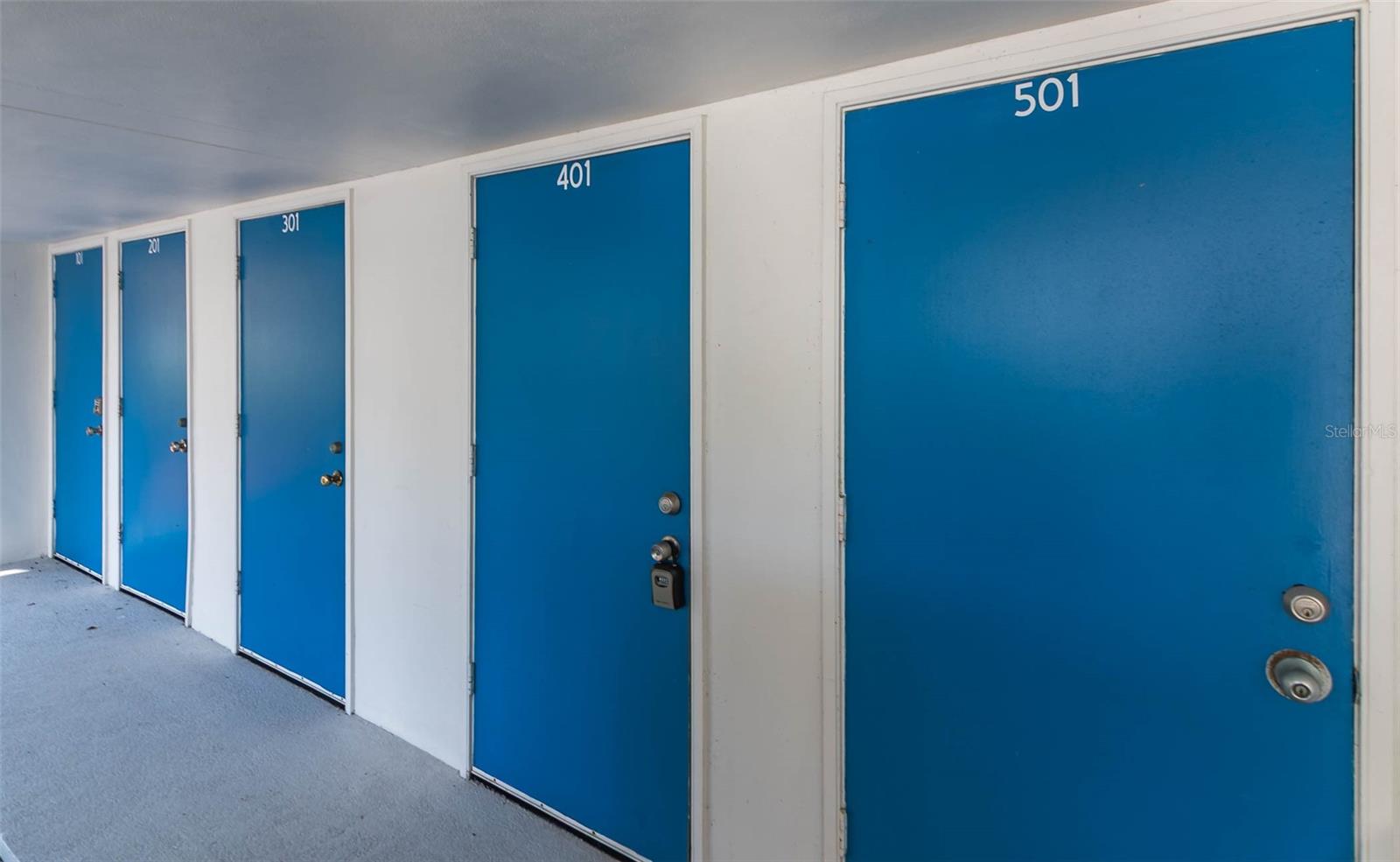 Image 39 of 46 For 1208 River Drive 401